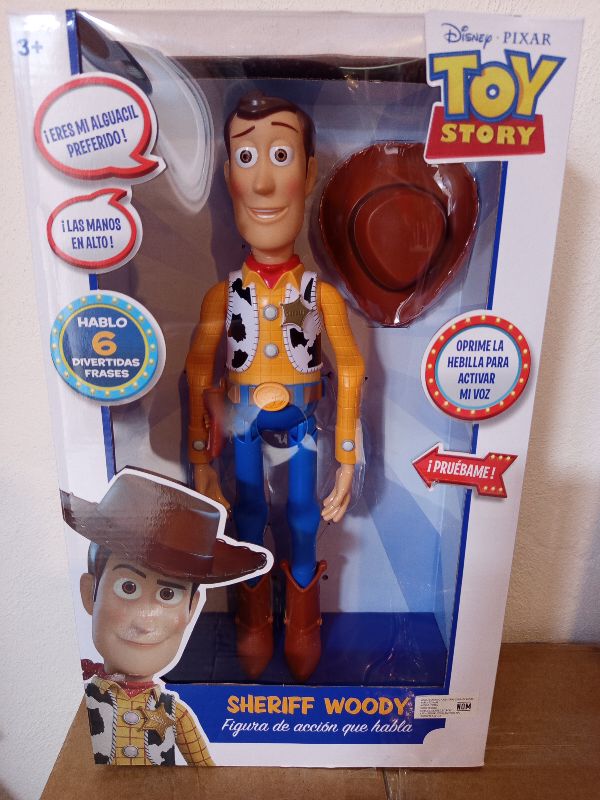 WOODY DE PLÁSTICO