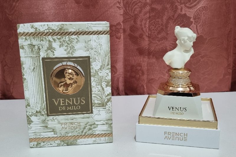FRENCH AVENUE VENUS DE MILO