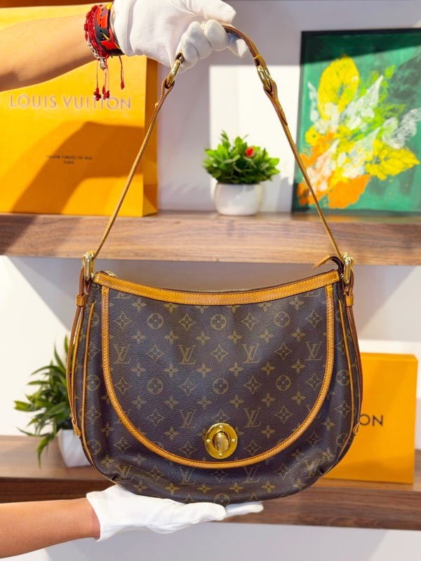LOUIS VUITTON TULUM