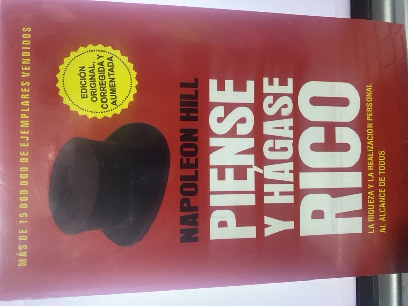 PIENSE Y HAGASE RICO