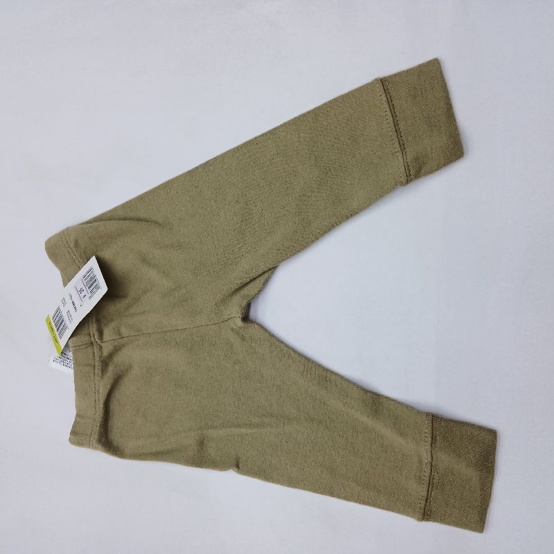 pantalón verde 🫒 0/3 meses