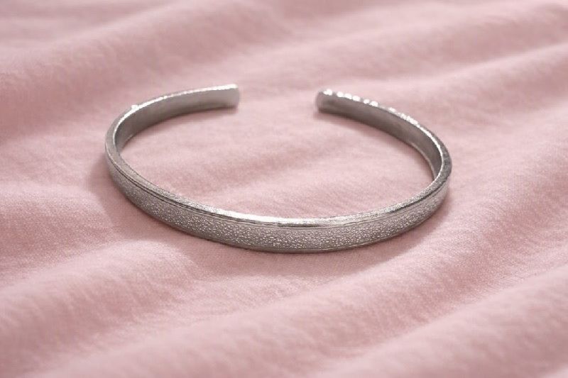 Pulsera plateada