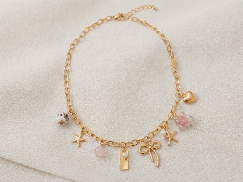 Collar de charms