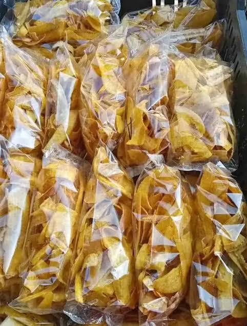 TOSTONES