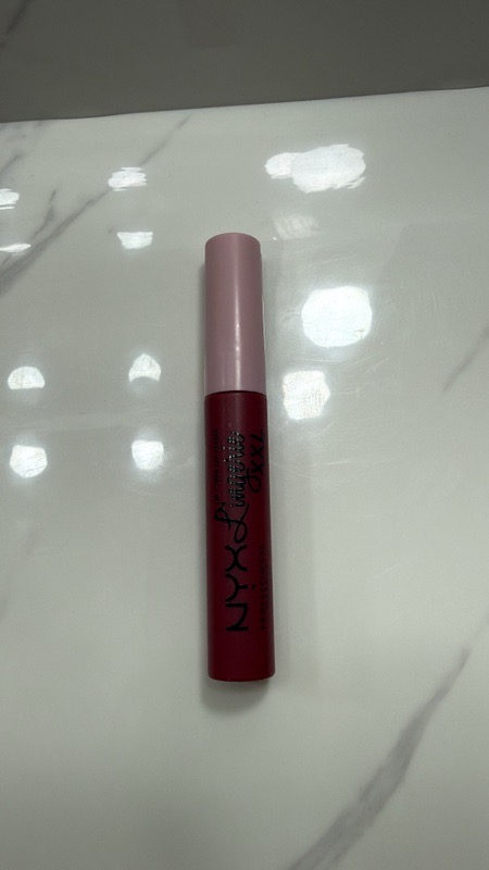 Nyx Lip Lingerie XXL
