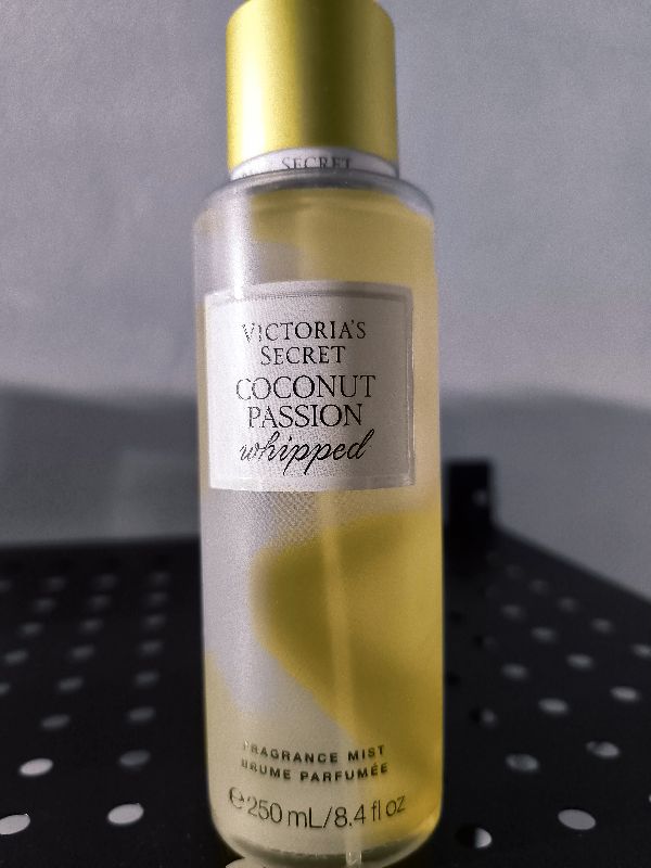 Splash Coconut Passion Whipped