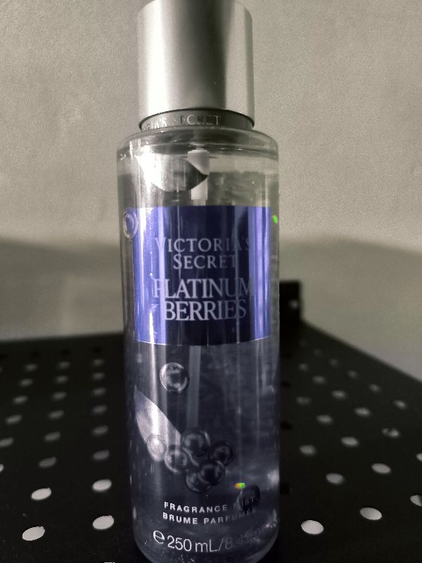Splash Platinum Berries