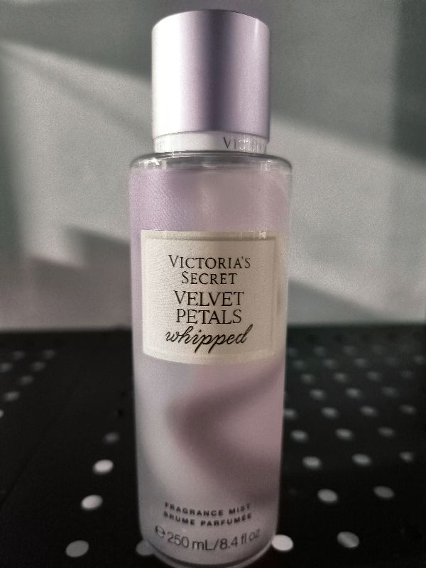 Splash Velvet Petals Whipped