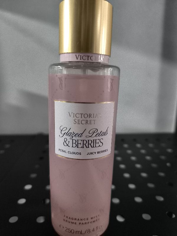 Splash Glazed Petals & Berries