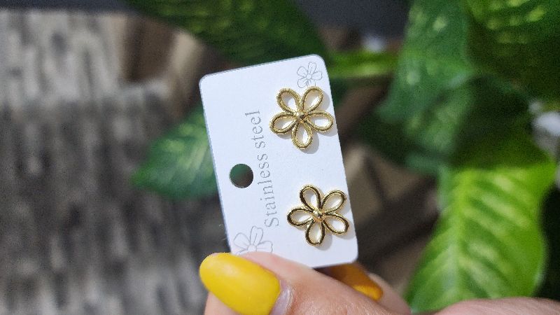 Aretes Flor Hueca