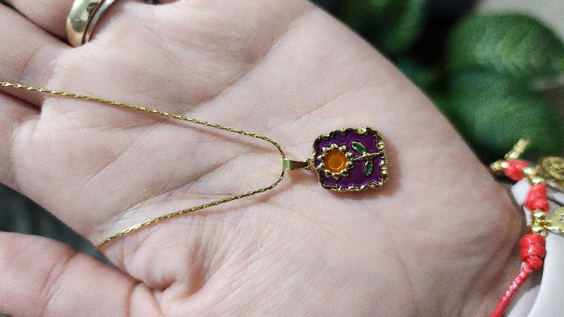 Collar girasol cuadrado