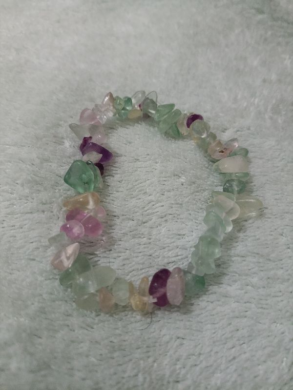 Pulsera de escallas con cordón