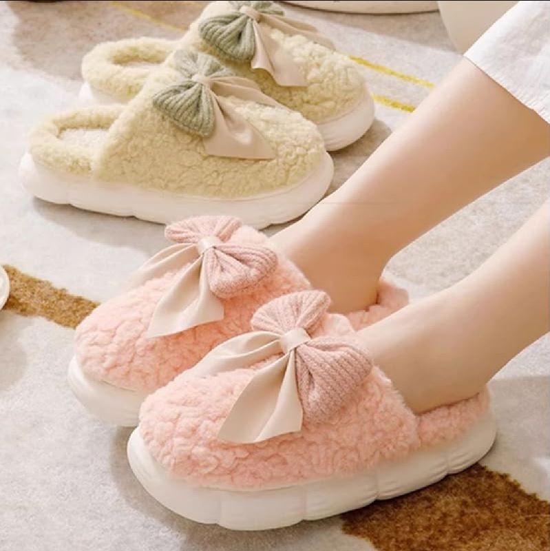 Pantuflas de Peluche con Moño Rosadas